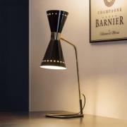 Stilnovo bordslampa Megafono, svart, höjd 62 cm, metall