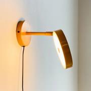 Dyberg Larsen LED-vägglampa Starlight, gul, Ø 14 cm dimbar