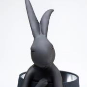 KARE Animal Rabbit bordslampa, svart/silver insida