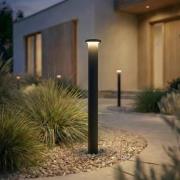 Lindby LED-väglampa Cirel, höjd 65 cm, svart, IP65