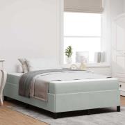 vidaXL Sängram med madrass Ljusgrå 120 x 200 cm tyg