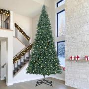 vidaXL Konstgjord förbelyst julgran med 300 LED-lampor Grön 500 cm PVC