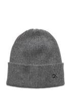 Calvin Klein Re-Lock Beanie Grå