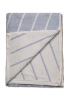 Raita Towel - 70X140 Cm Home Textiles Bathroom Textiles Towels Multi/p...