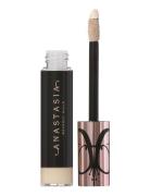 Anastasia Beverly Hills Magic Touch Concealer 5