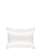 Cloud & Glow Silk Pillowcase White Vit