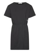 Calvin Klein Monogram Off Placed T Dress Svart