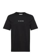 HAN Kjøbenhavn Graphic Font Regular Tee S/S Svart