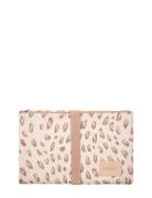 NOBODINOZ Hyde Park Waterproof Changing Pad 50X70 Beige