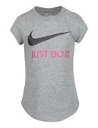 Nike Nike Swoosh "Just Do It" Tee Grå