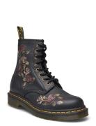 Dr. Martens 1460 Black Decayed Roses Classic Tumbled Nappa Svart