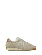 Karhu Mestari Turtledove / Bright White Beige