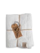 Lovely Linen Misty Table Runner Vit