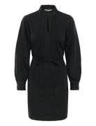 Part Two Sarinepw Dr Svart