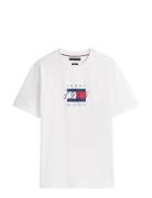 Tommy Hilfiger Linear Flag Graphic Tee Vit
