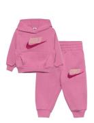 Nike T8-French Terry Pant Set Rosa