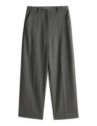 Tommy Hilfiger Pinstripe Loose Straight Pant Grå