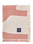Lexington Home  Jacquard Organic Cotton Blanket Korall