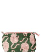 Au Maison Cosmetic Bag Grön